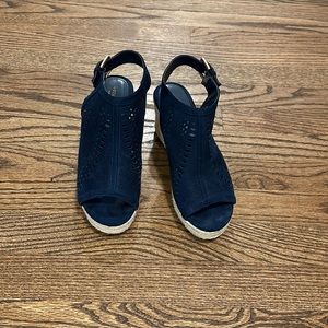 Liz Claiborne wedge blue navy perforated suede/jute sandals. Size 7